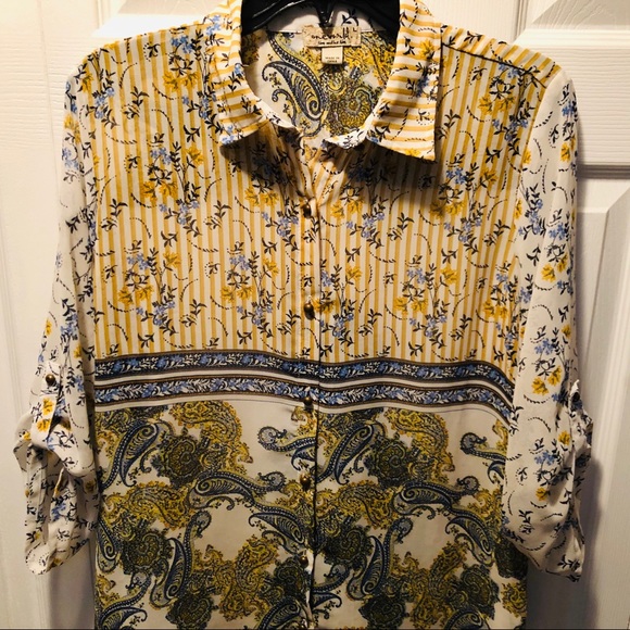 📦One World Live & Let Live button down blouse. - Picture 4 of 7